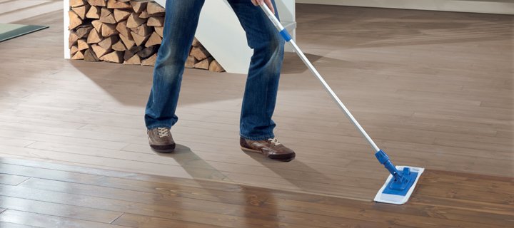 Intenzivní čistič dřevěných podlah